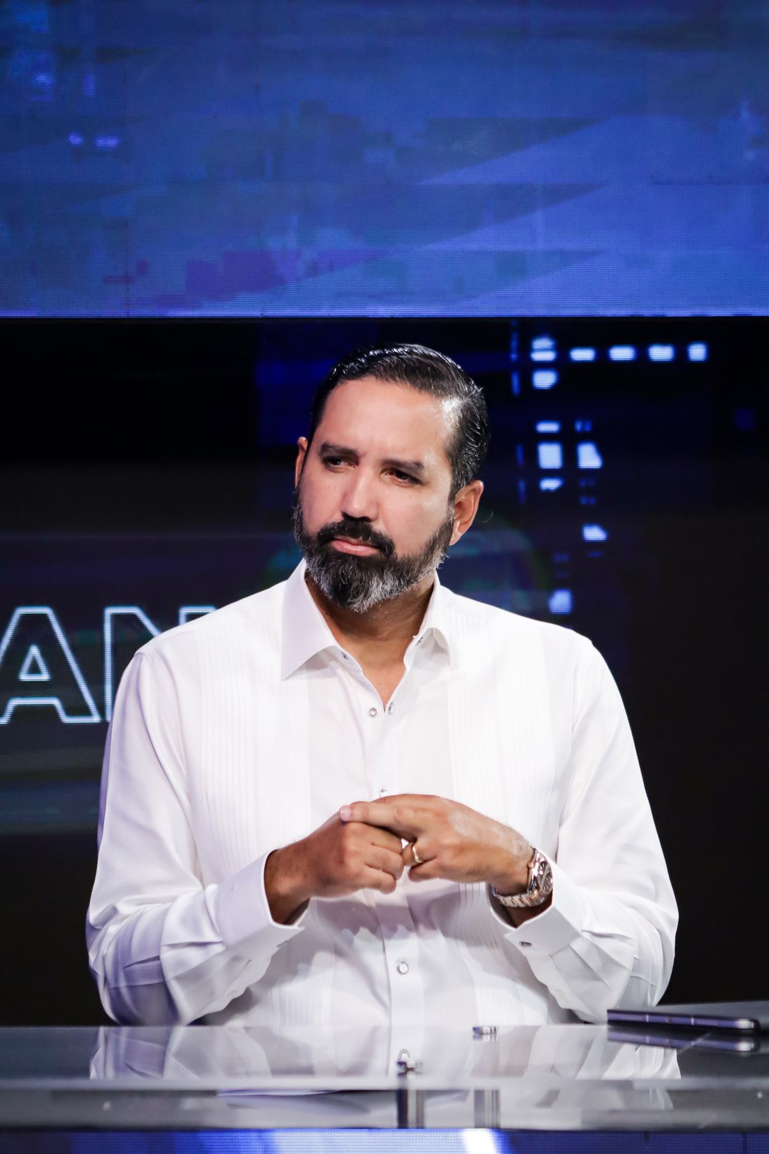 Cobertura de programas de televisión y radio